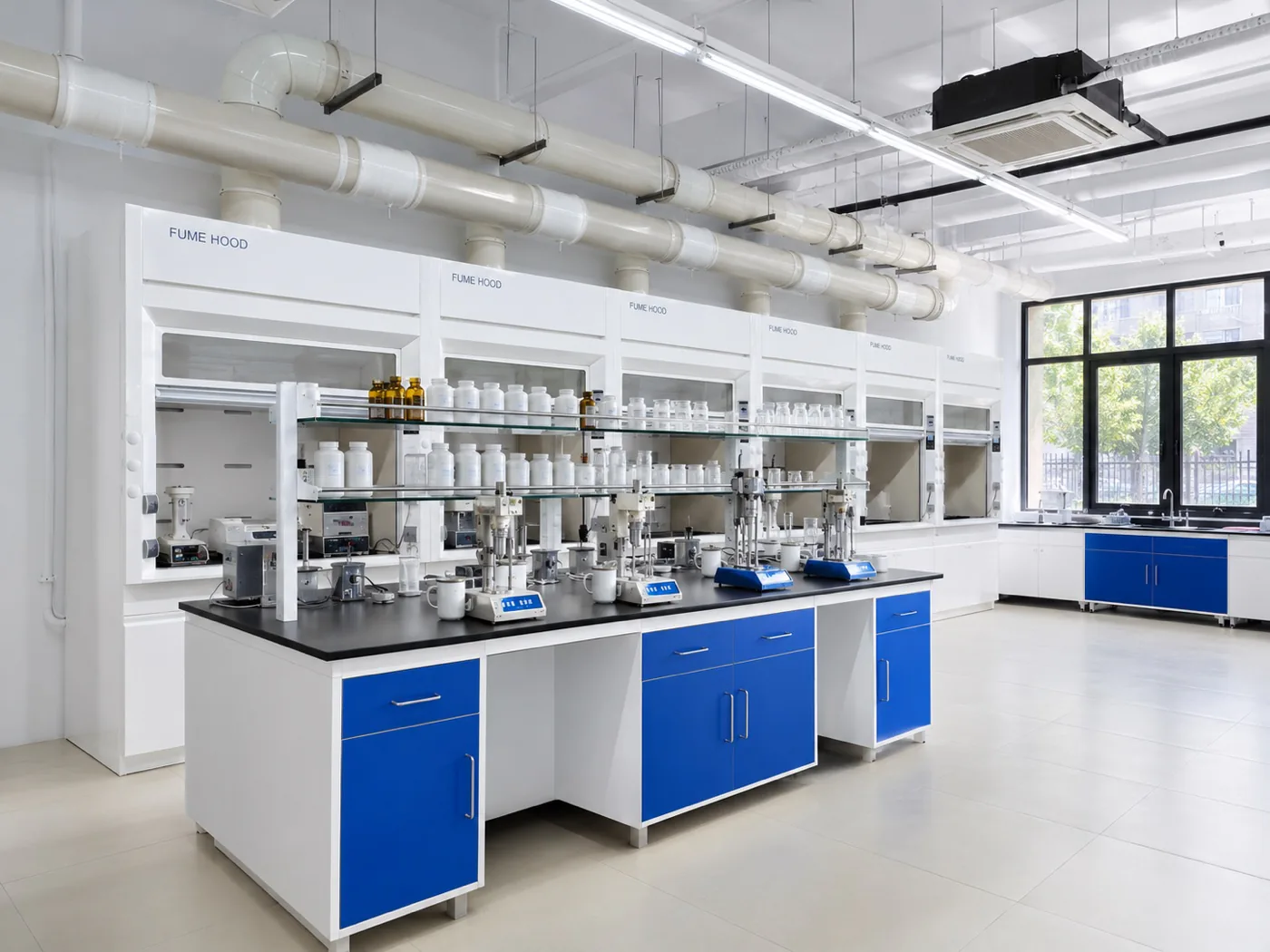 Fume hoods and sample evaluation platform